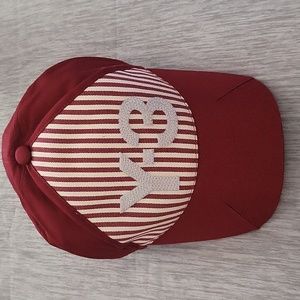 Y-3 Yohji Yamamoto baseball cap in size S Red color